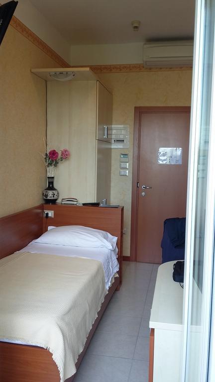 Hotel Condor Milano Marittima Exterior photo