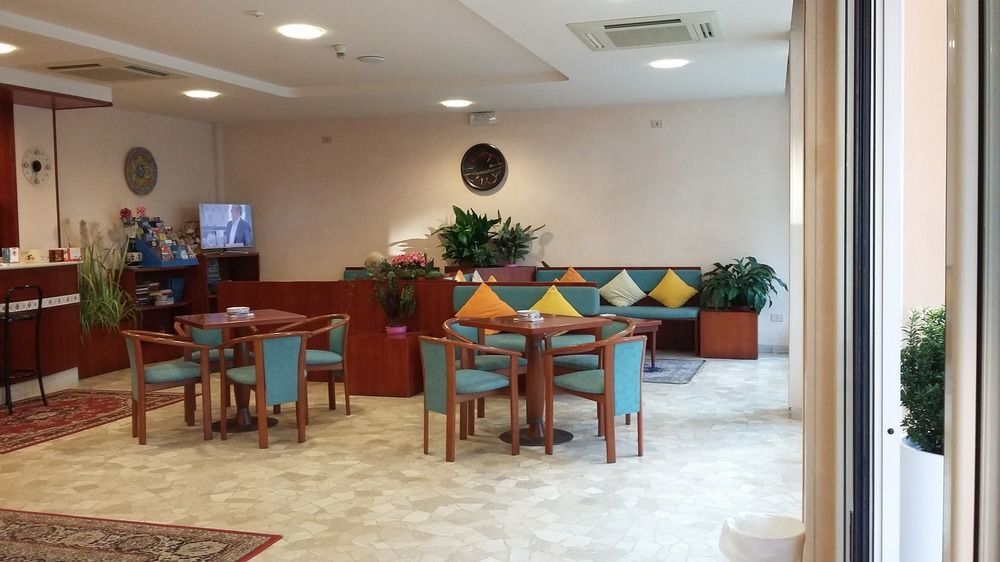 Hotel Condor Milano Marittima Exterior photo