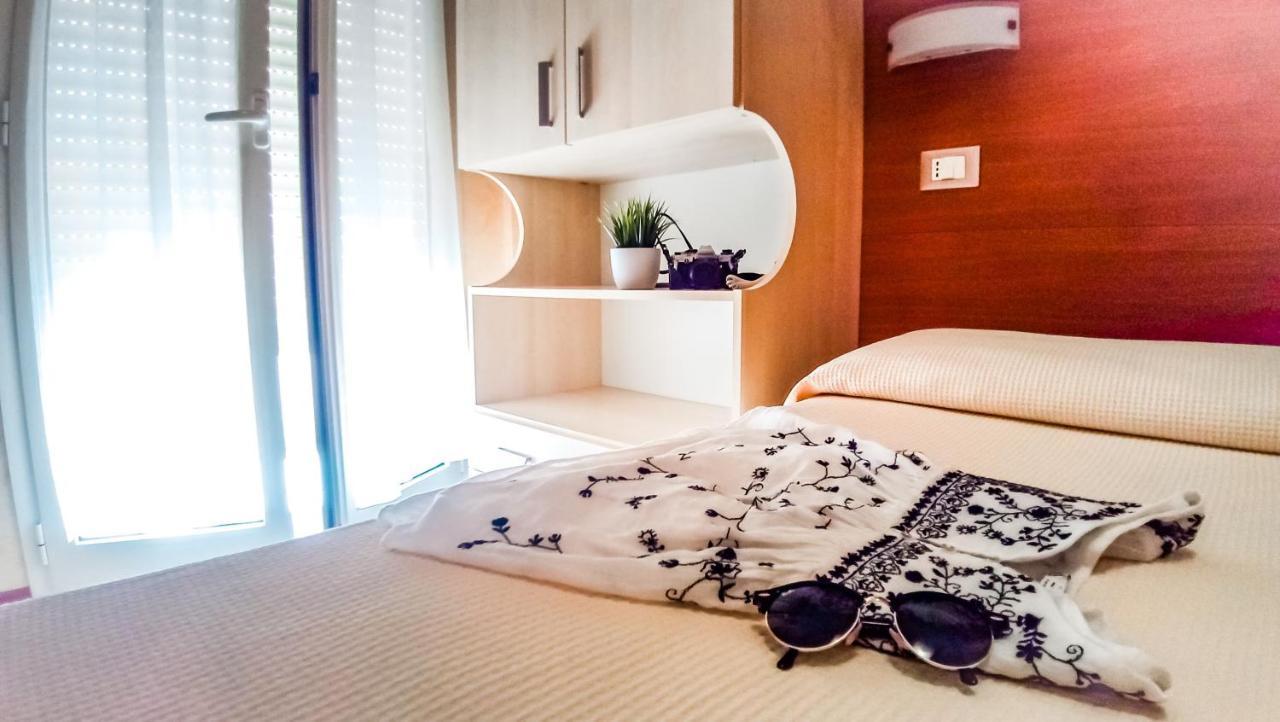 Hotel Condor Milano Marittima Exterior photo